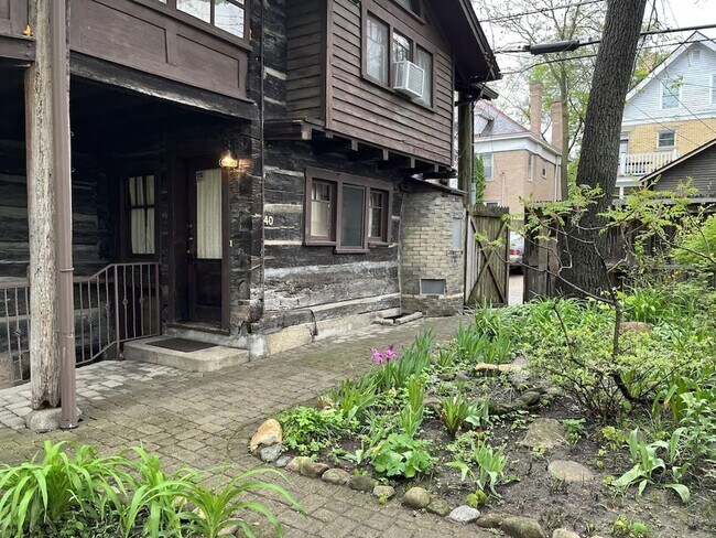 Foto del edificio - 40 E Norwich Ave