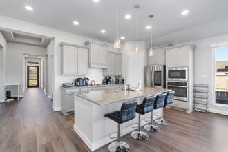 Building Photo - 547 Jefferson Dr