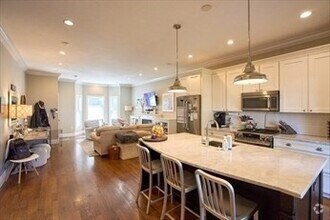 Building Photo - 355 K St
