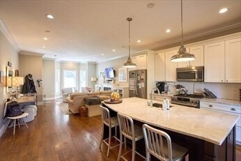 Foto principal - 355 K St