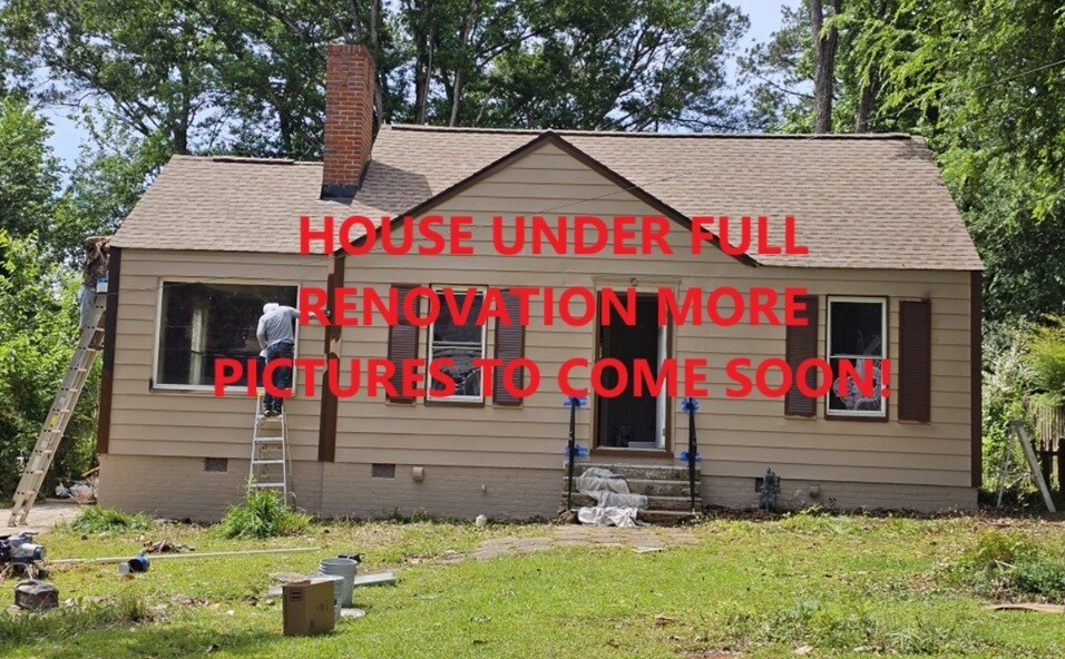 Primary Photo - 1215 Lyndale Dr SE
