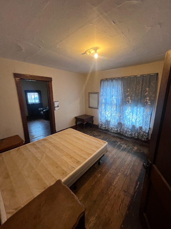 Building Photo - 711 2nd St