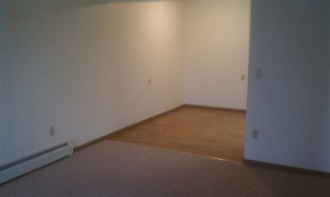 Building Photo - 2700 S 25th St