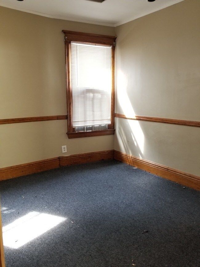Building Photo - 9 Englert St