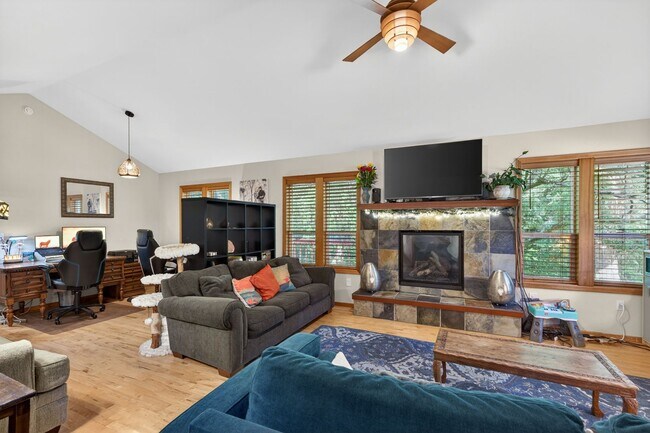 Building Photo - Coastal Elegance Near Sunrise Beach: Luxury 3BR/2.5BA Gig Harbor Home