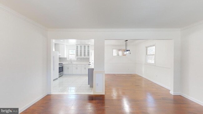 Building Photo - 3009 Viceroy Ave