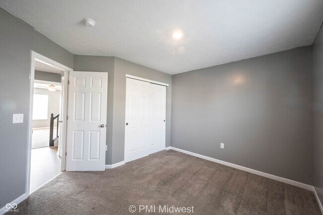 Foto del edificio - 3975 Fenwick Ln