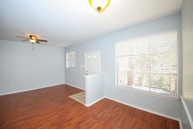 Building Photo - 1103 Dulles Ave