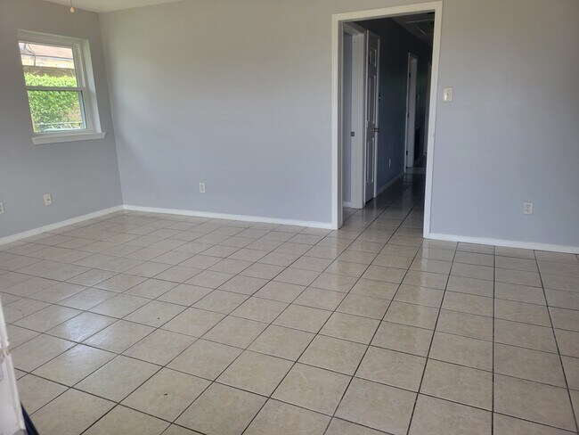 Building Photo - 203 Baylor Pl