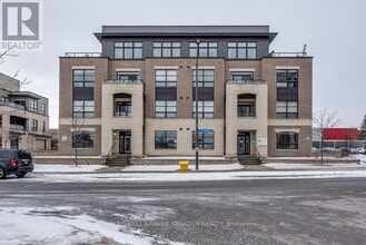 Building Photo - 659-659 Sue Holloway Dr