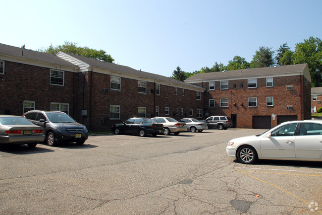 Foto del edificio - Llewelyn Terrace Apartments