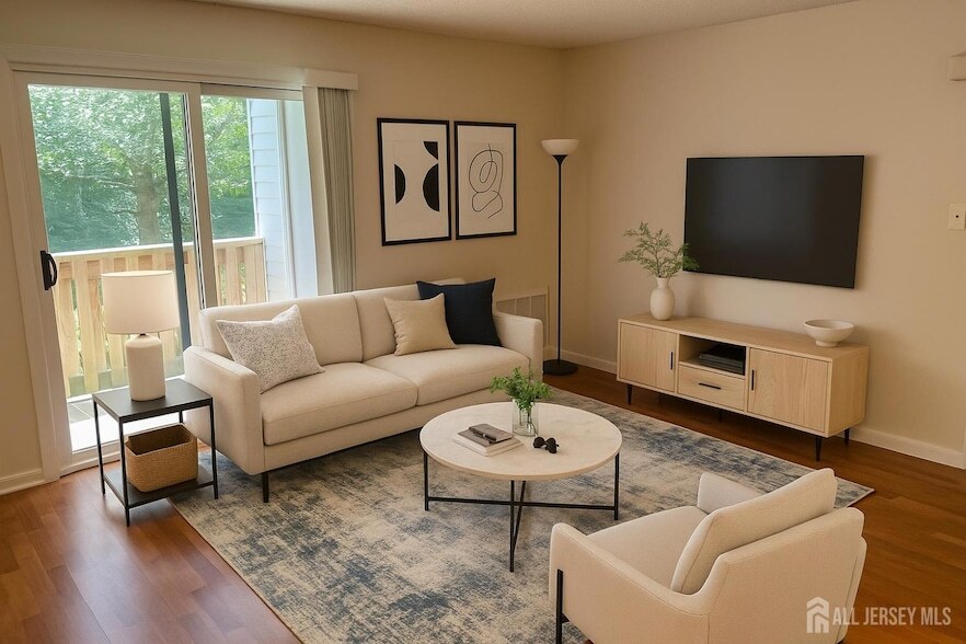 Foto principal - 911 Ravens Crest Dr