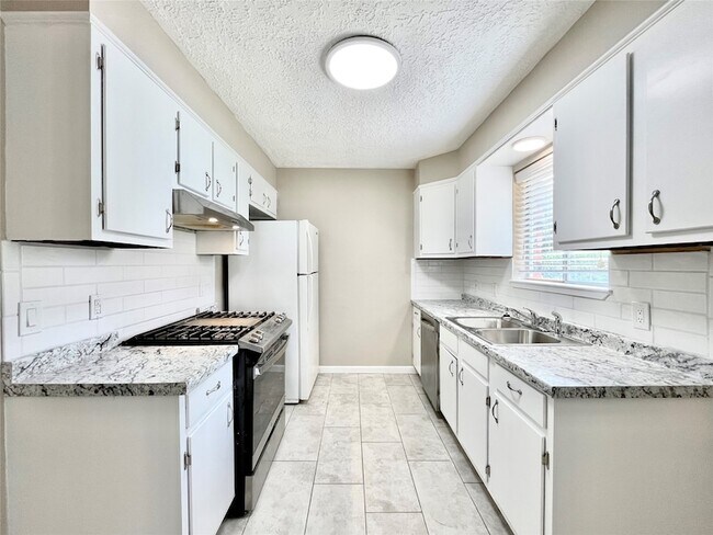 Foto del edificio - 2620 Denison St