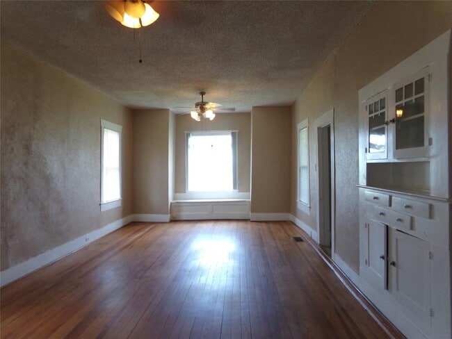 Building Photo - 16133 F M Rd