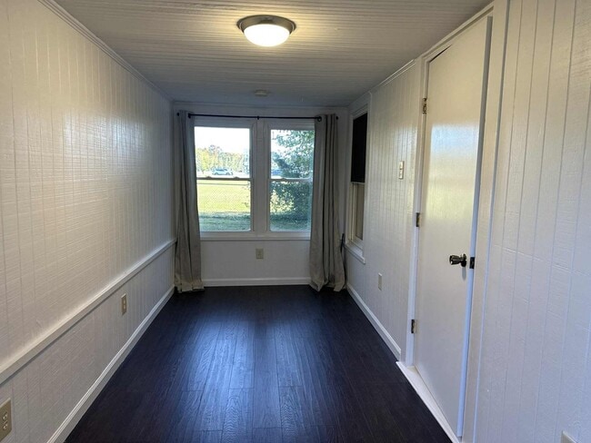 Foto del edificio - 20200 Fairgrounds Rd