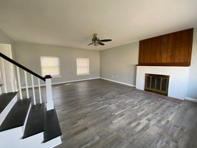 Foto del edificio - 3325 Brown St