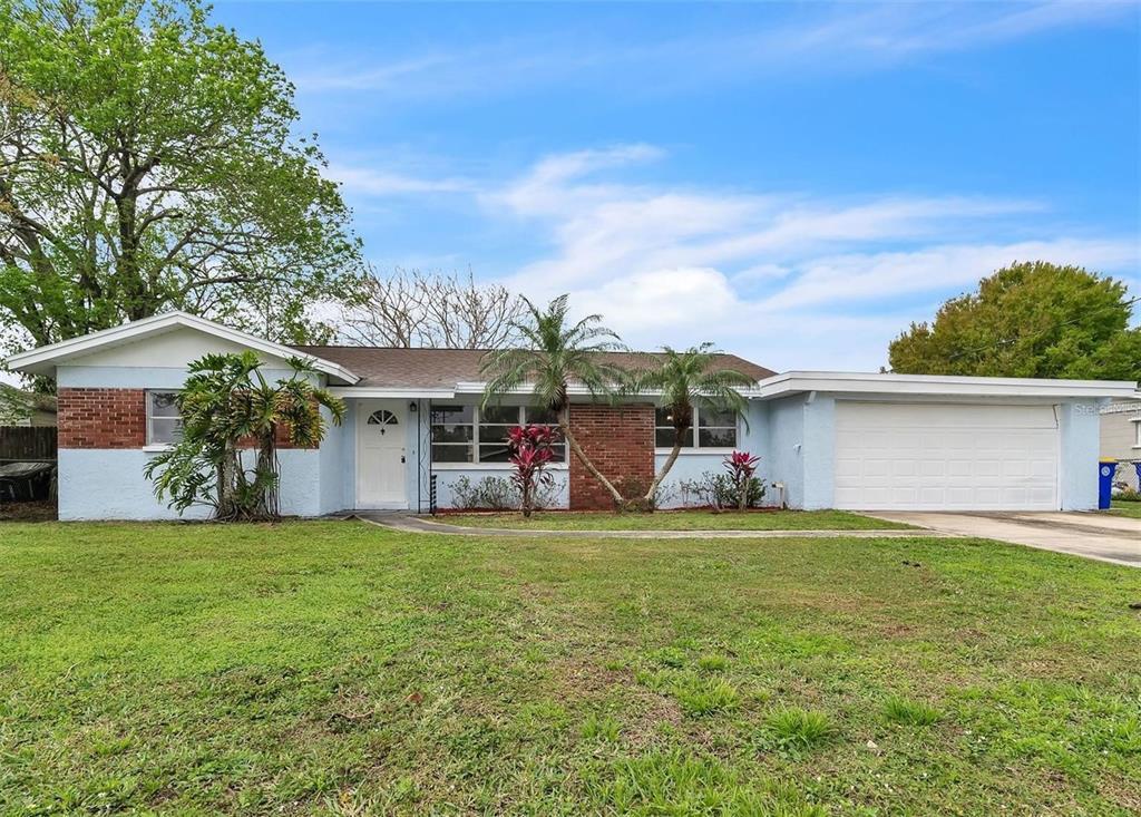 Primary Photo - 1305 Estridge Dr