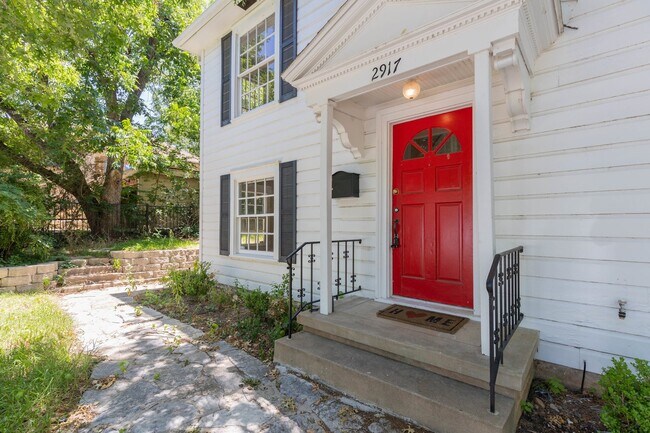 Building Photo - 2917 Pearl #A12 - Charming 2 story, 3-bedr...