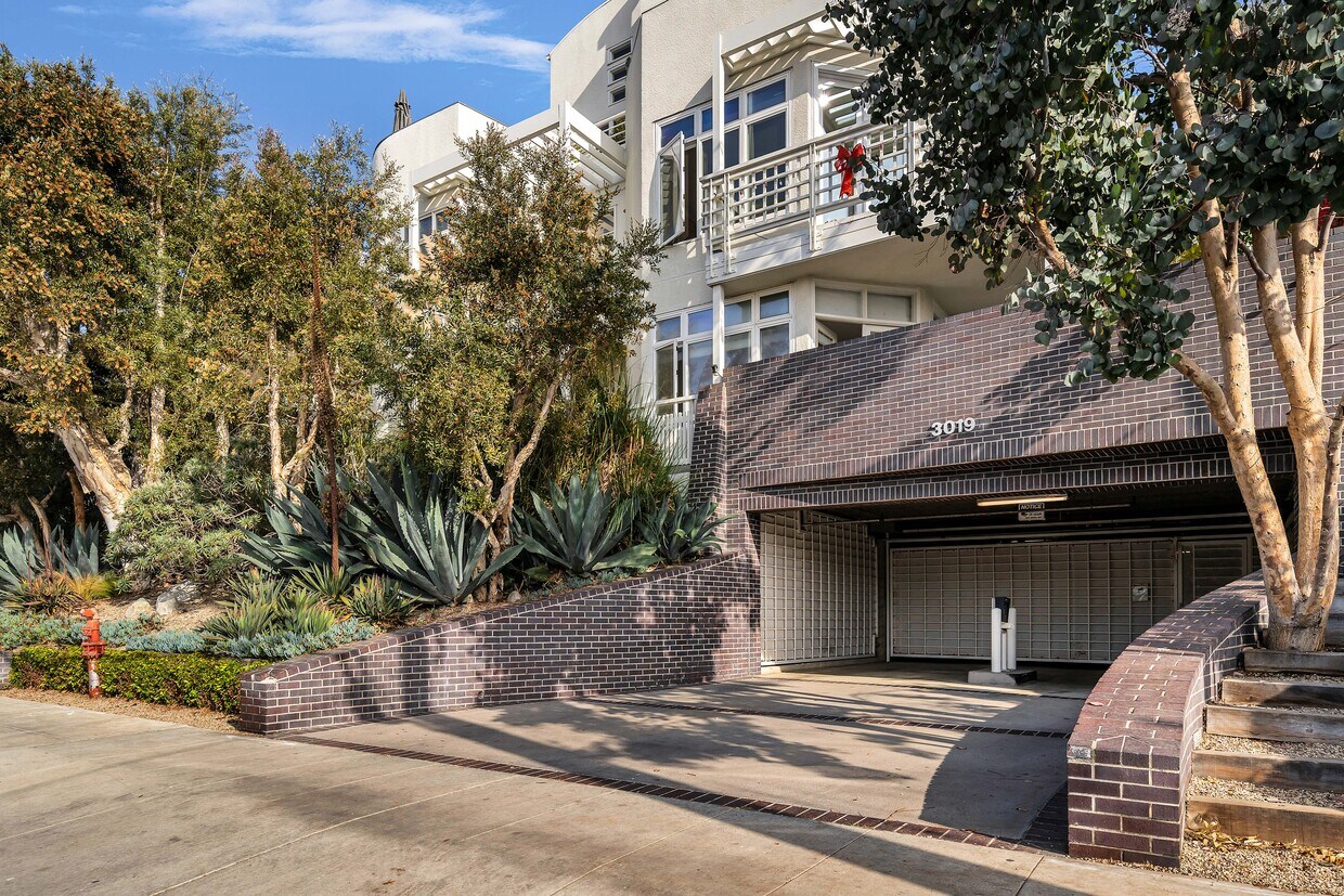 3019 3RD St Unit 405, SANTA MONICA, CA 90405 Condo for Rent in SANTA