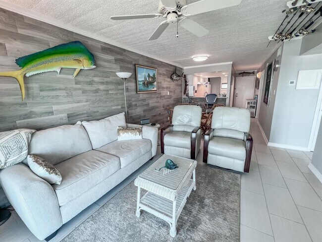 Building Photo - 7310 Seawall Blvd
