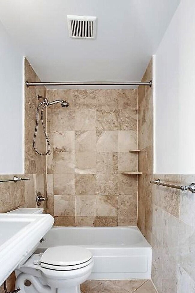 Foto del edificio - East 13th Street