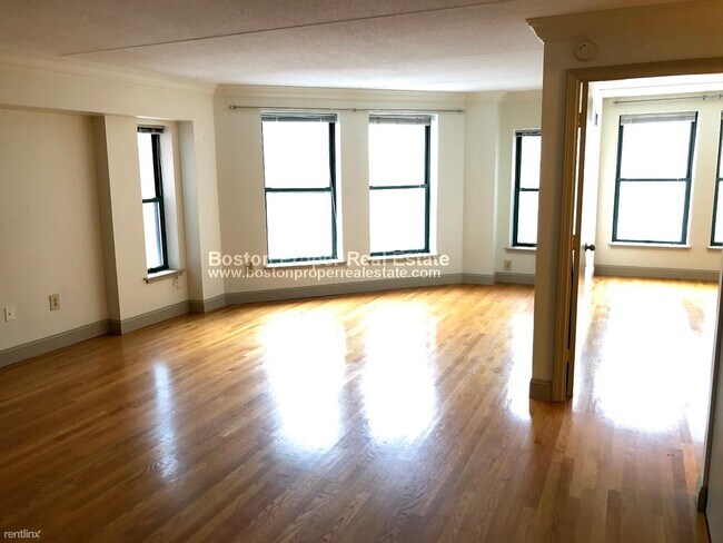 Foto del edificio - 108 Peterborough St