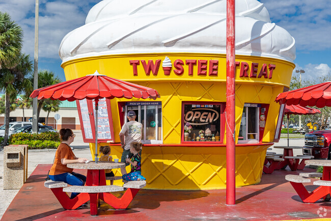 Residents love the roadside eateries in North Fort Myers, like the popular Twistee Treat.