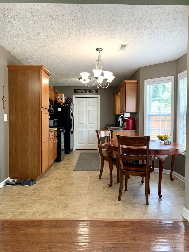 Foto del edificio - 3178 Cross Ridge Dr