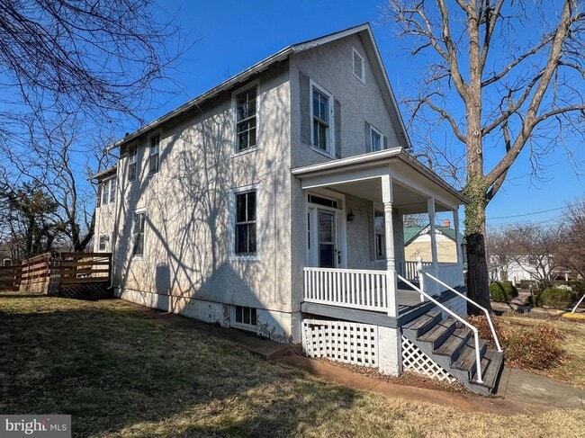 Building Photo - 314 West St