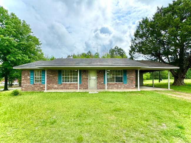 Building Photo - 358 Center Rd