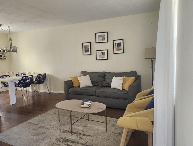 Foto del edificio - 11220 NE 11th Pl