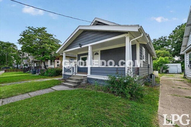 Building Photo - 544 Woodsdale Ave