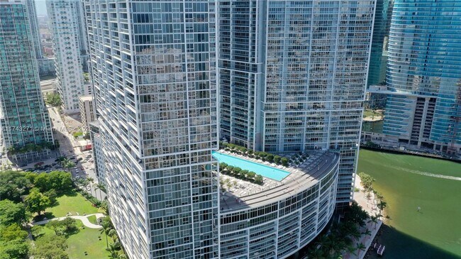 Foto del edificio - 475 Brickell Ave