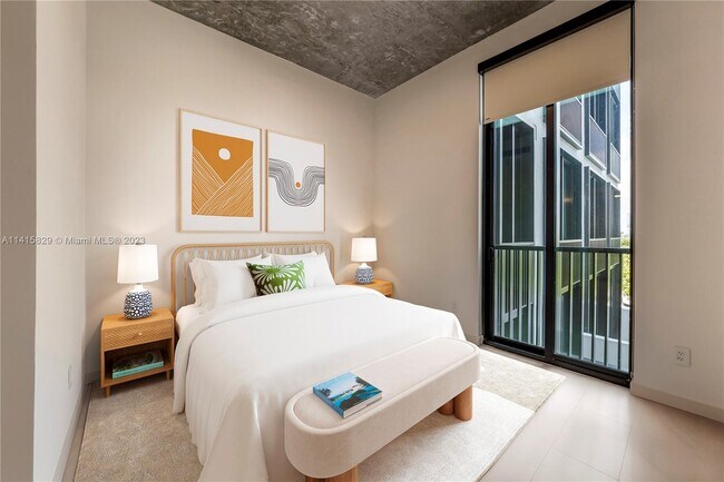 Foto del edificio - 129 NW 26th St