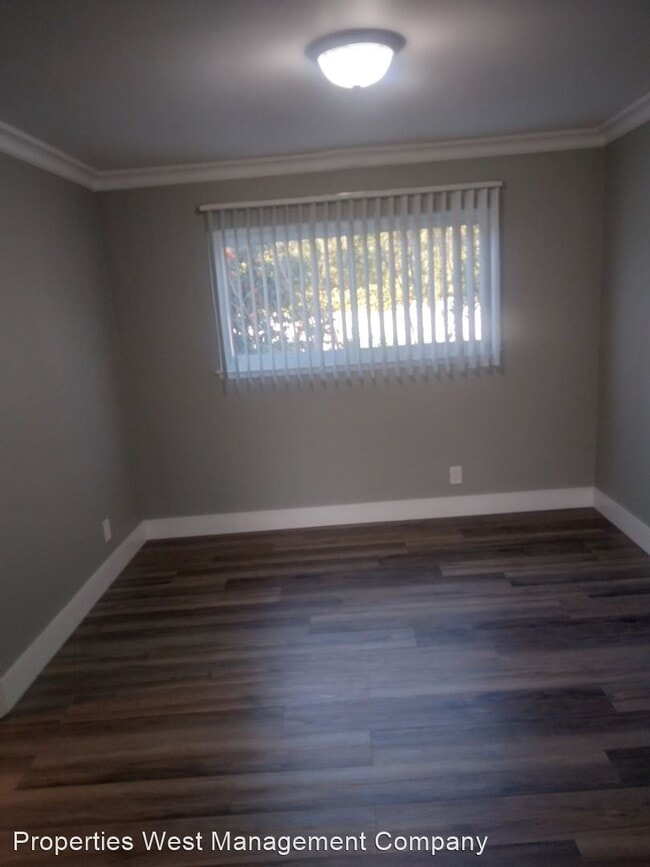Building Photo - 4 br, 2.5 bath House - 932 Statler Ave