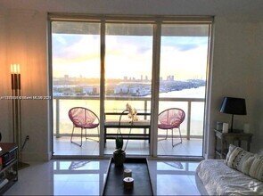 Building Photo - 50 Biscayne Blvd
