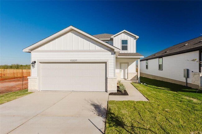 Building Photo - 13207 Swift Wind Dr