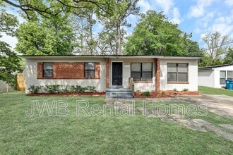 Building Photo - 10256 Briarcliff Rd E