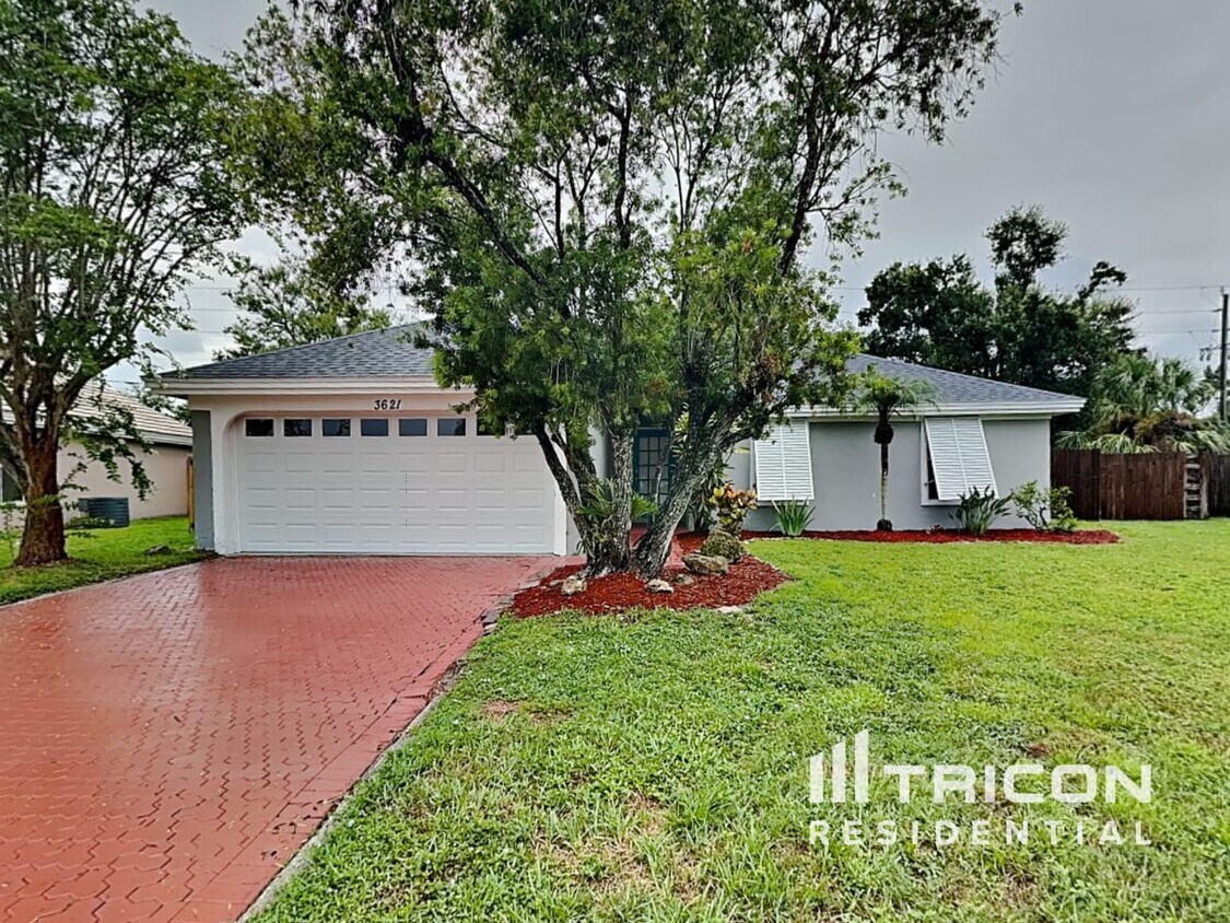 Foto principal - 3621 71st Terrace E