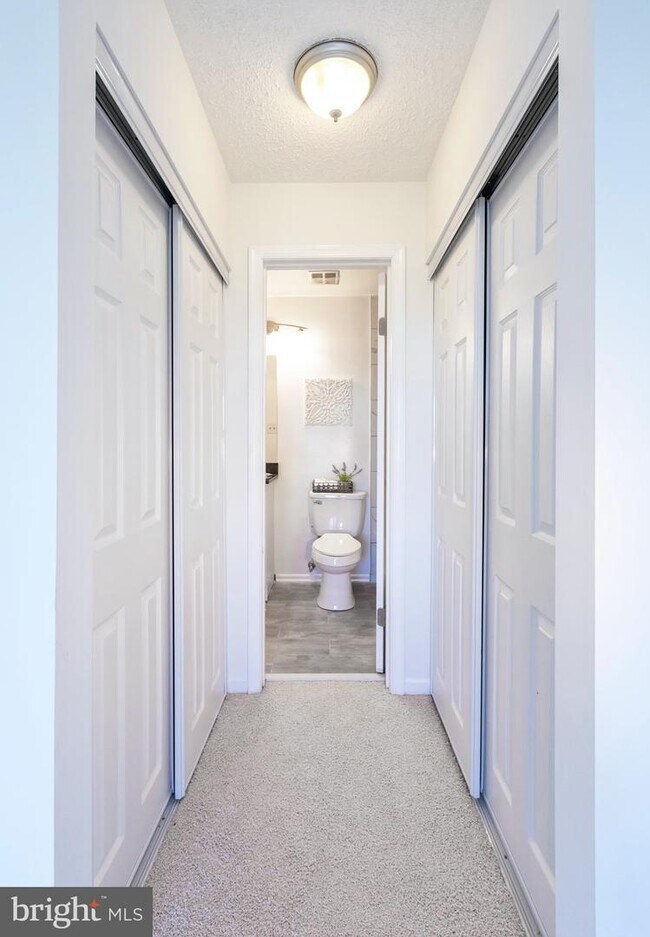 Foto del edificio - 10498 Stonington Ln
