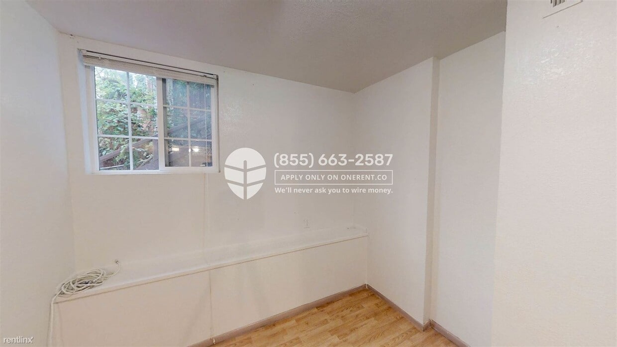 Primary Photo - 5 br, 3 bath House - 24445 Leona Dr -