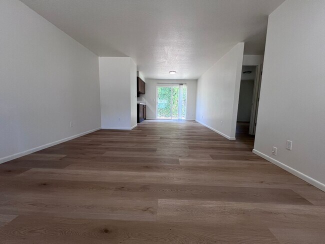 Foto del edificio - 1106 SW Fox Ct