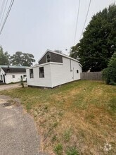 Building Photo - 11921 Roxbury