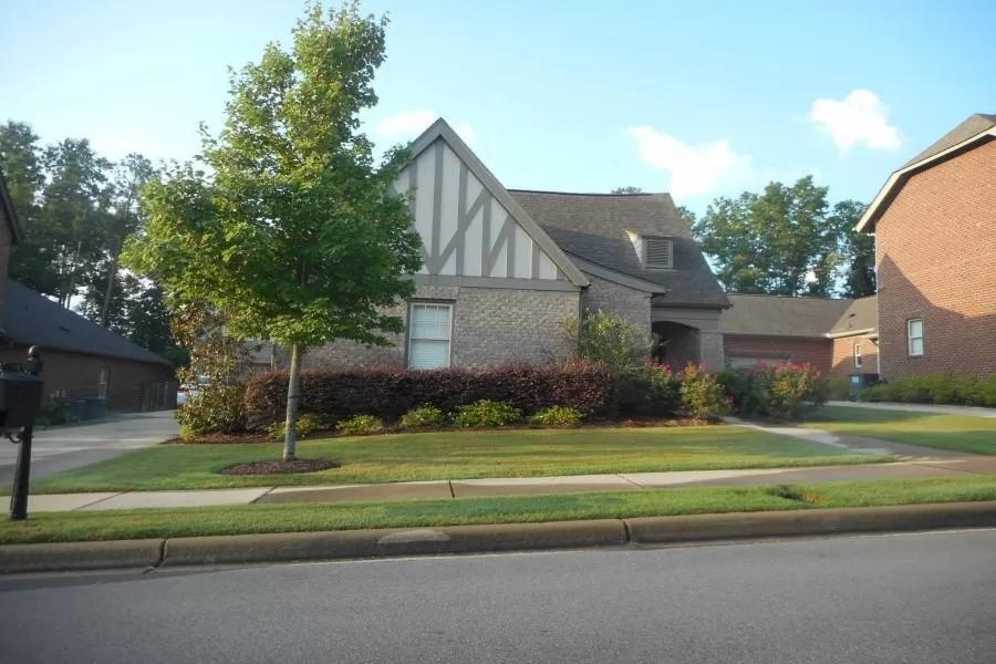 Front View - 1540 James Hill Way