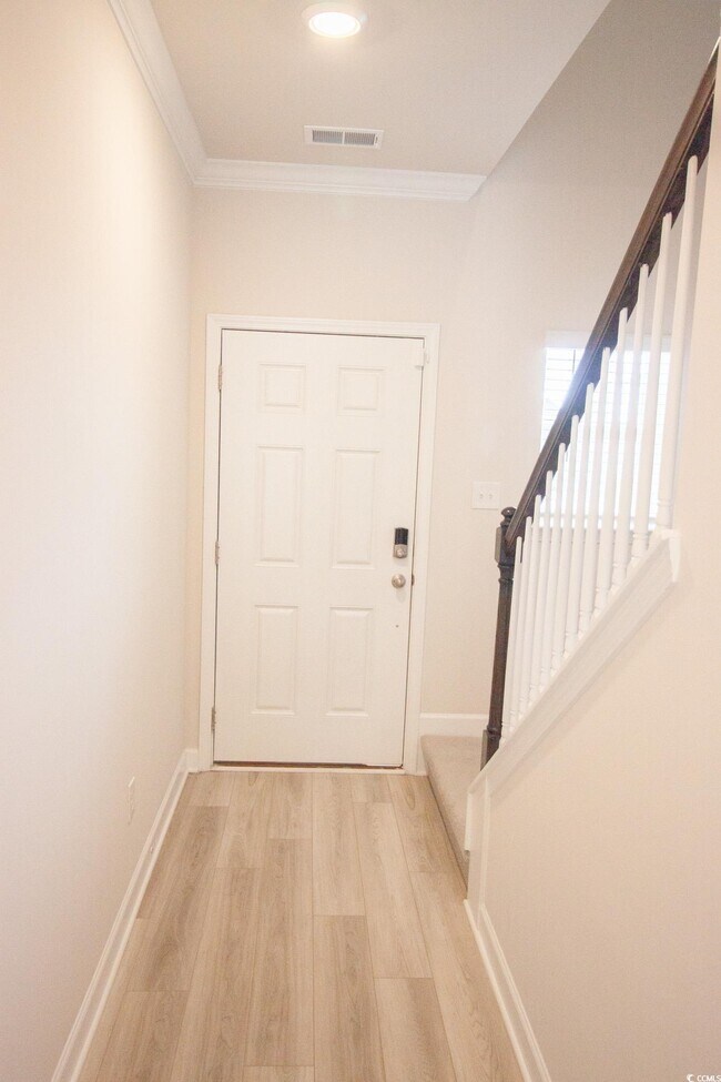 Foto del edificio - 4244 Falls Oaks St