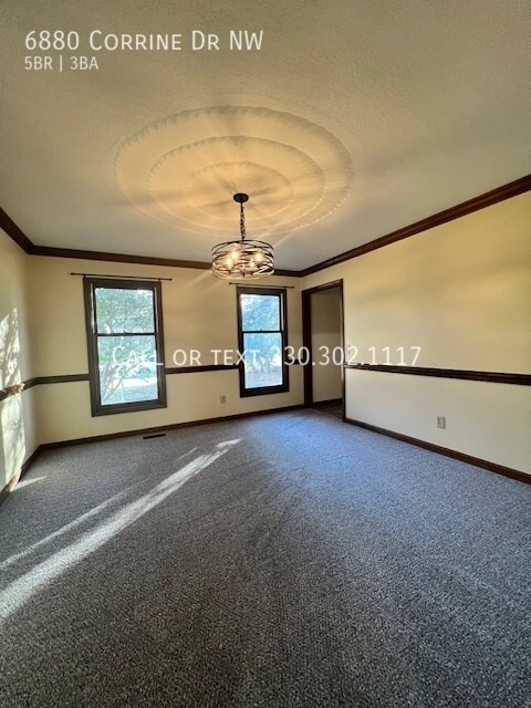 Building Photo - Incredible 5 bedroom home for rent in Gree...