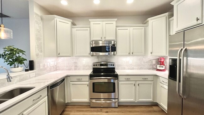 Foto del edificio - 10122 Glen Autumn Rd