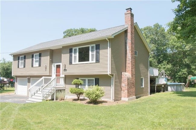 Building Photo - 521 Daly Rd