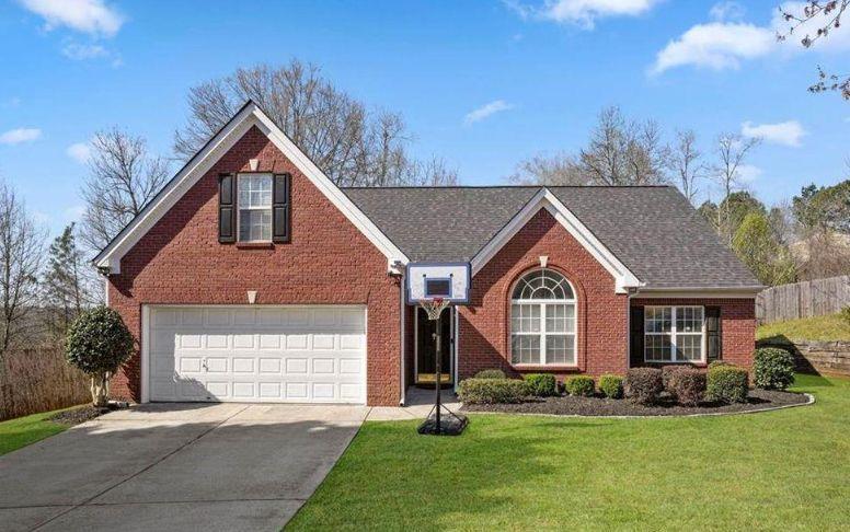 Foto principal - 630 James Ridge Dr
