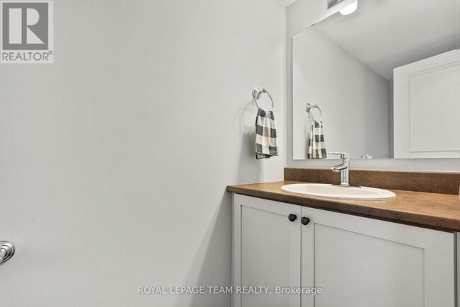 Building Photo - 88 Stockholm Private